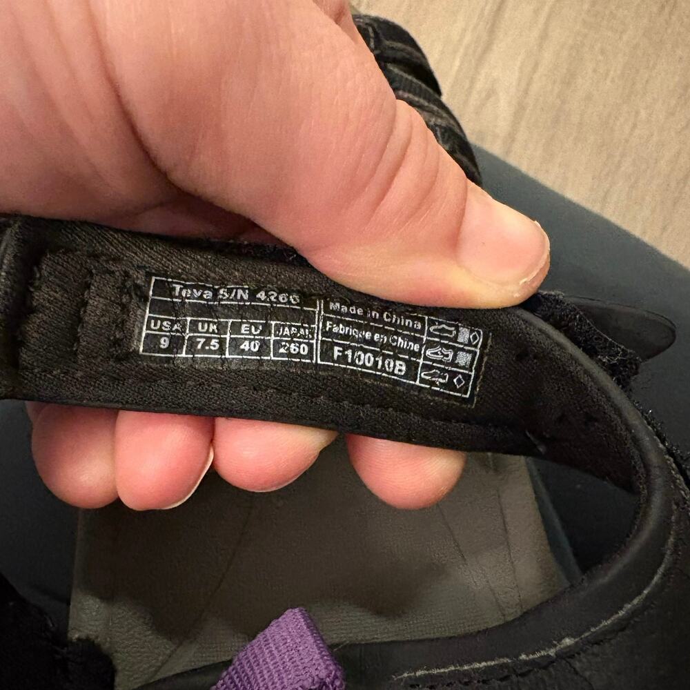 Teva Women’s Sport Sandals Sz 9 Black Purple Strappy Adjustable Comfort Outdoor - Picture 2 of 10